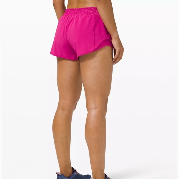 Lululemon Hotty Hot Short 2.5” * Ripened Rasberry - Picture 4 of 5